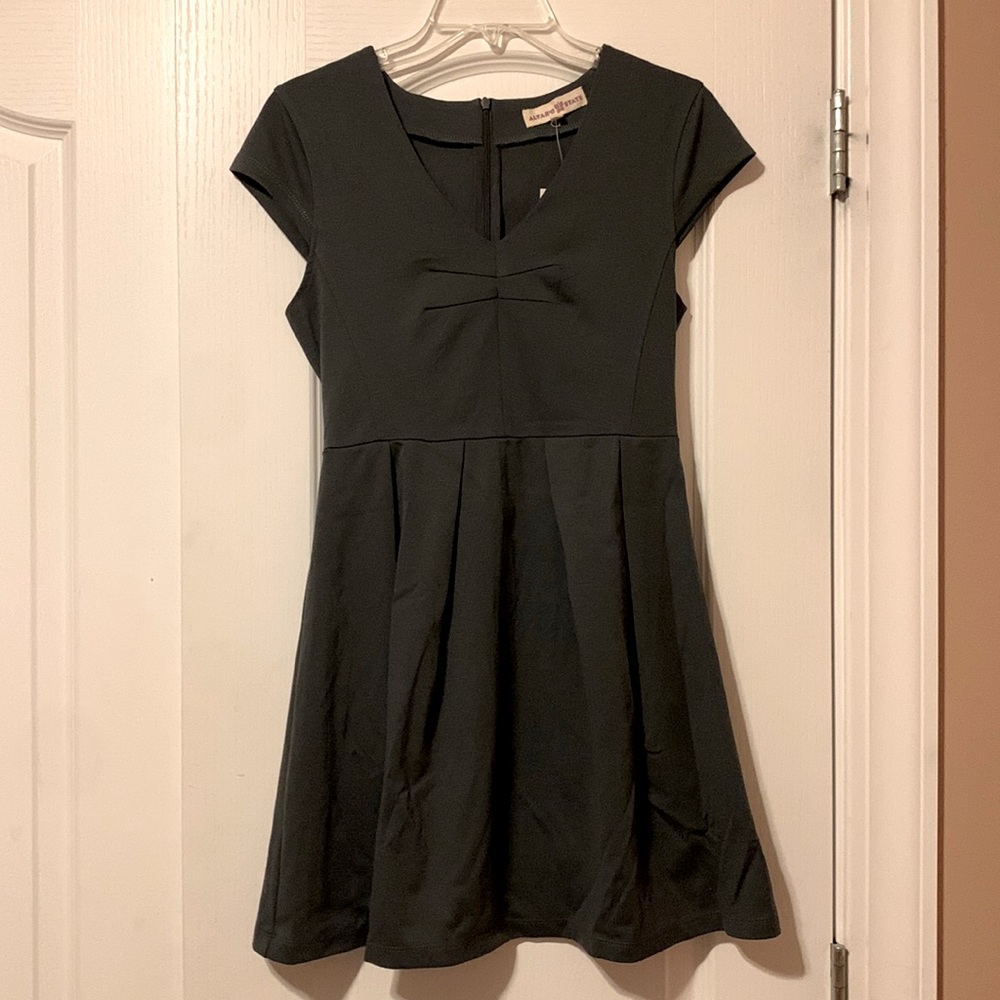 Brand: Altar'd State, Size: small, Color: gray
